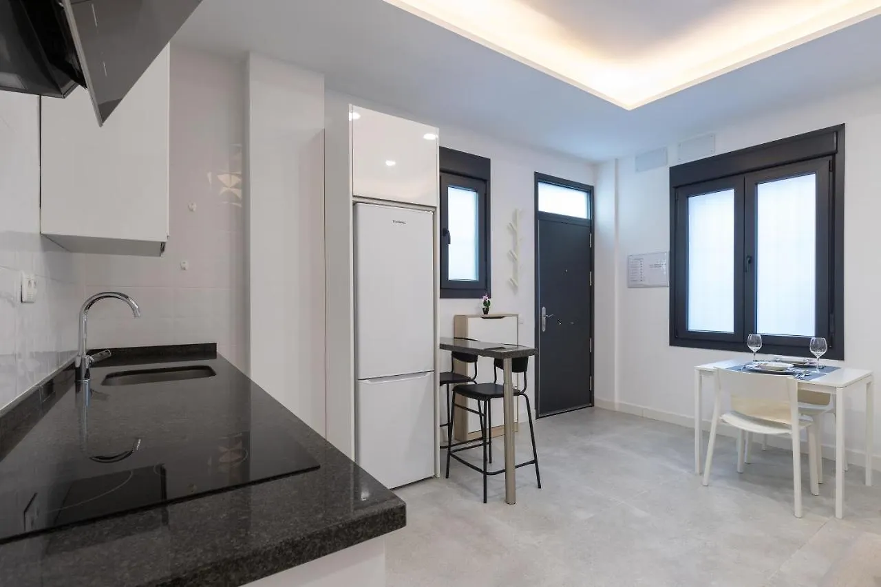 Victoria'S Apartamentos Малага Испания